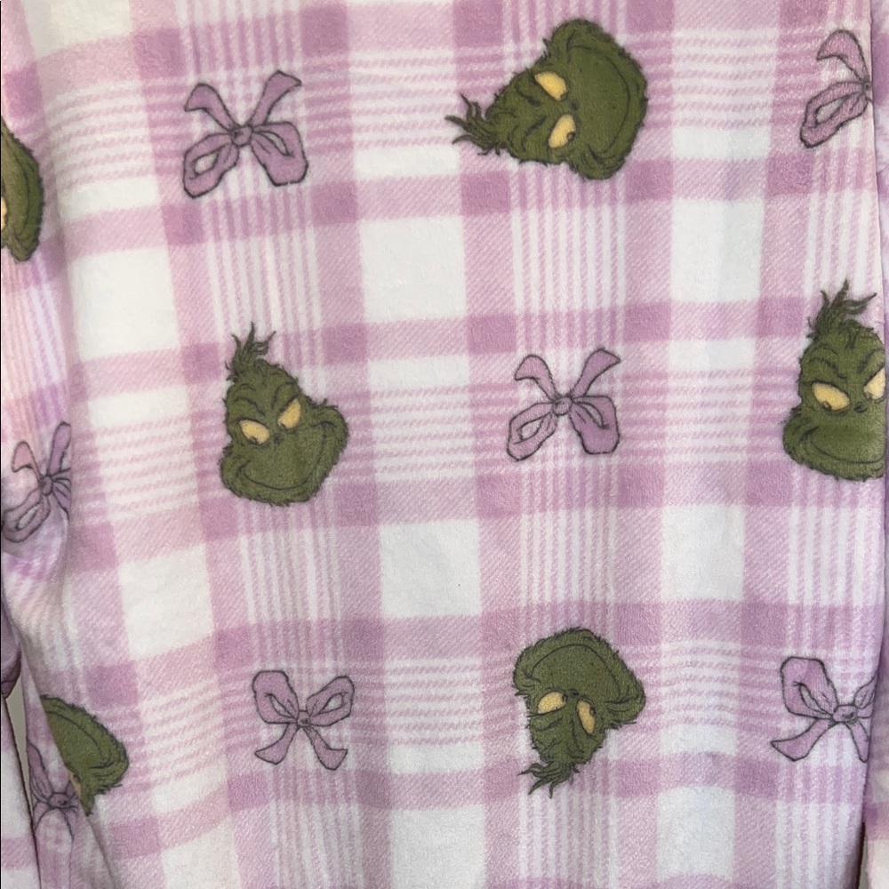 The Grinch Pink Plaid Fleece Sweatshirt • Size Medium • Holiday Cozy Top NWT - Picture 6 of 6